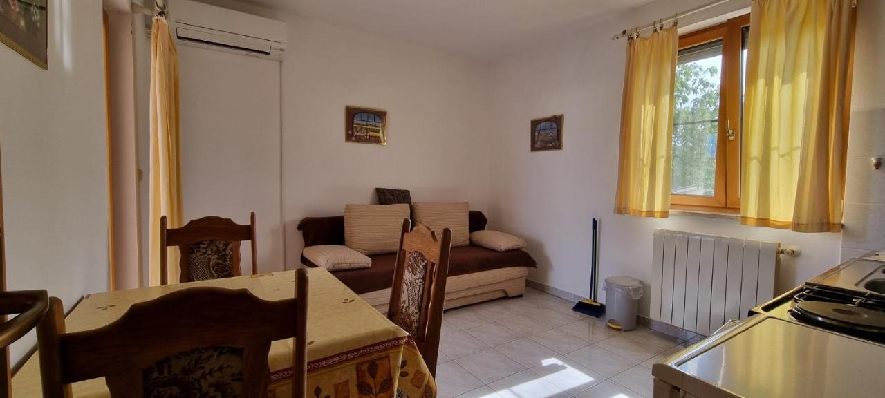 Ljuba Apartment เมดูลิน ภายนอก รูปภาพ
