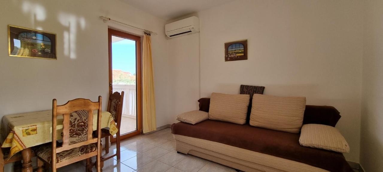 Ljuba Apartment เมดูลิน ภายนอก รูปภาพ