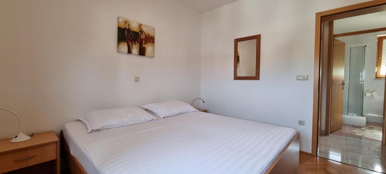 Ljuba Apartment เมดูลิน ภายนอก รูปภาพ