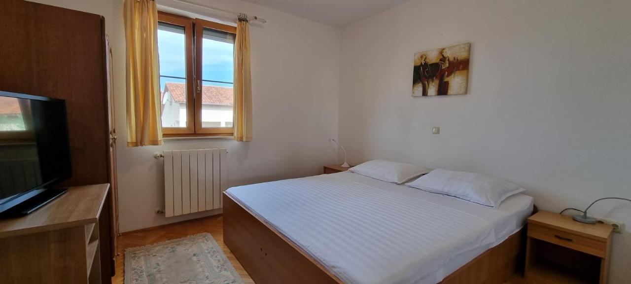 Ljuba Apartment เมดูลิน ภายนอก รูปภาพ
