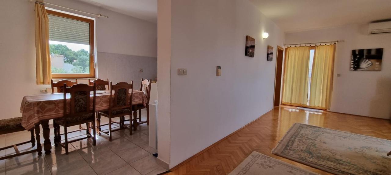 Ljuba Apartment เมดูลิน ภายนอก รูปภาพ